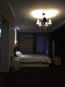 Tangfeng Art Hotel Shenyang North Railway Station 外观 照片