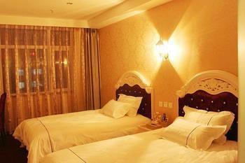 Tangfeng Art Hotel Shenyang North Railway Station 外观 照片